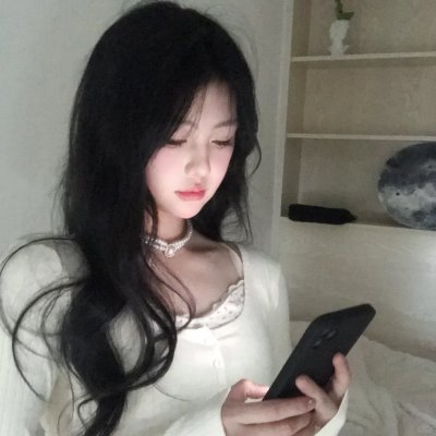 龙纹身的女鬼入镜
